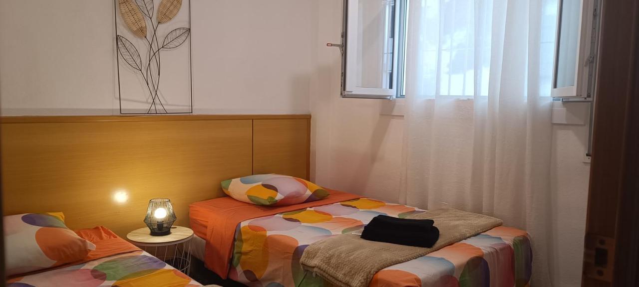 Chez Chantal 3 Chambres Au Centre Touristique De Salou Avec Garage Extérieur photo