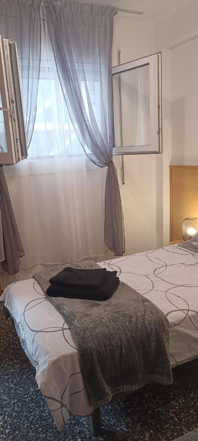 Chez Chantal 3 Chambres Au Centre Touristique De Salou Avec Garage Extérieur photo