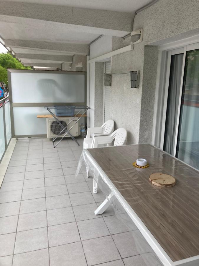 Chez Chantal 3 Chambres Au Centre Touristique De Salou Avec Garage Extérieur photo