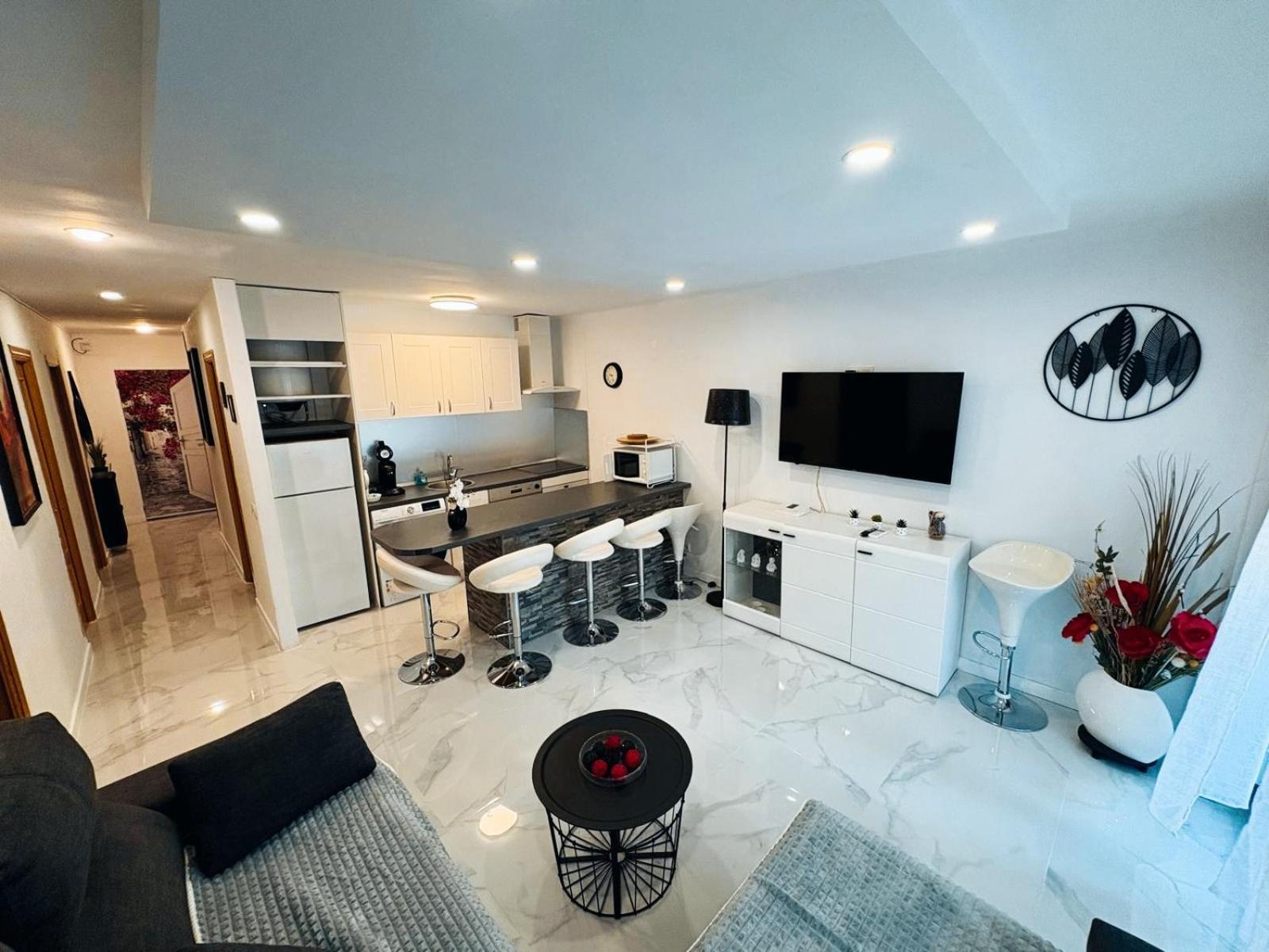Chez Chantal 3 Chambres Au Centre Touristique De Salou Avec Garage Extérieur photo